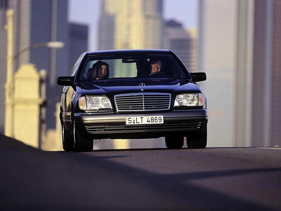  Mercedes-Benz S600 1993 года  (фото 5 из 9)